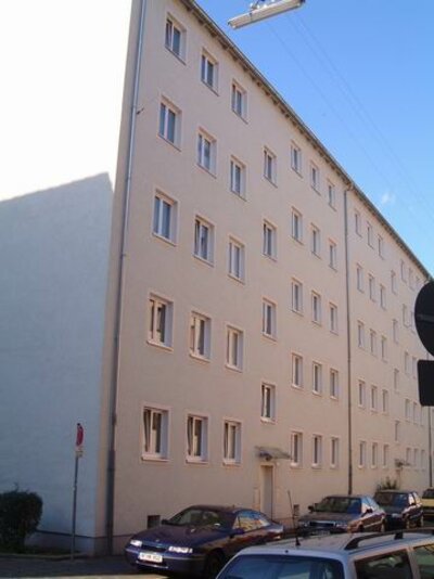 Hell durchflutete 3-Zimmer-Wohnung mit Balkon - Foto 1