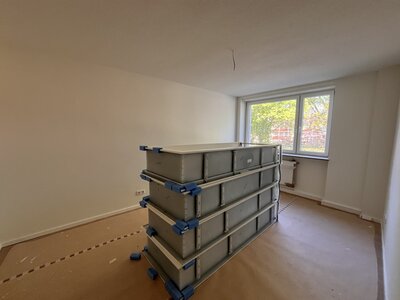 ERSTBEZUG nach Sanierung! - Helle 4-Zimmer-Wohnung mit Balkon - Photo 1