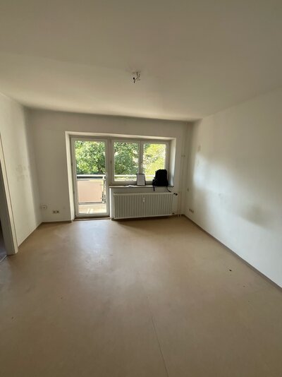 Hell durchflutete 3-Zimmer-Wohnung mit Balkon - Foto 1