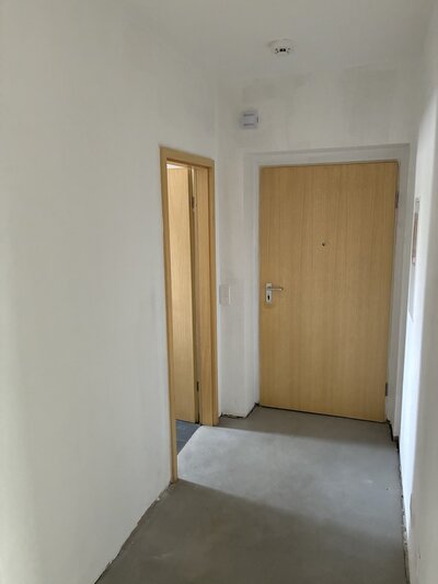 Gemütliche 2-Zimmer Erdgeschosswohnung mit Balkon und Blick ins Grüne - Photo 5