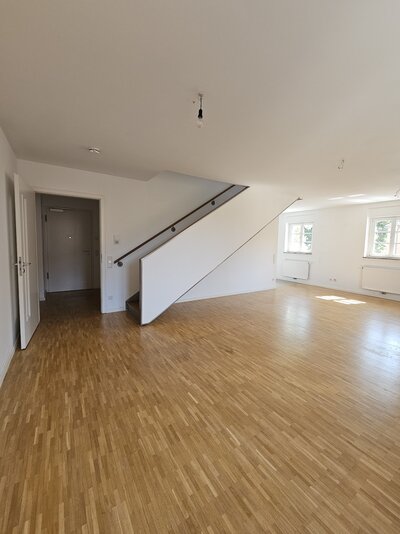 Moderne 3-Zimmer Wohnung im Nürnberger Norden auf zwei Etagen - Photo 1