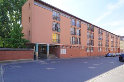 Geräumige und ruhige 2 Zimmer Wohnung - Dachterrasse gem. + TG Stellplat - Foto 5