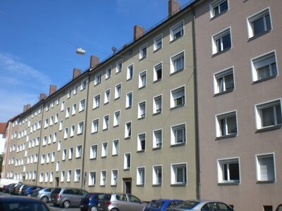 Hell durchflutete 3-Zimmer-Wohnung mit Balkon - Foto 1
