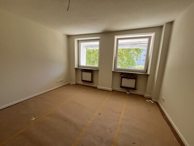 ERSTBEZUG nach Sanierung! - Helle 3-Zimmer-Wohnung mit Balkon - Foto 5