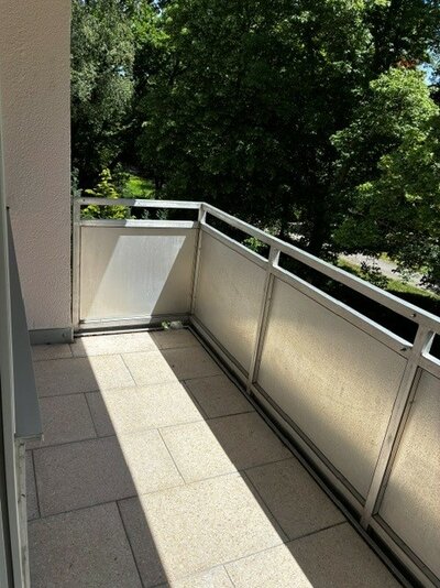 Sanierte 3 Zimmer Wohnung in ruhiger Lage ab sofort! - Photo 3