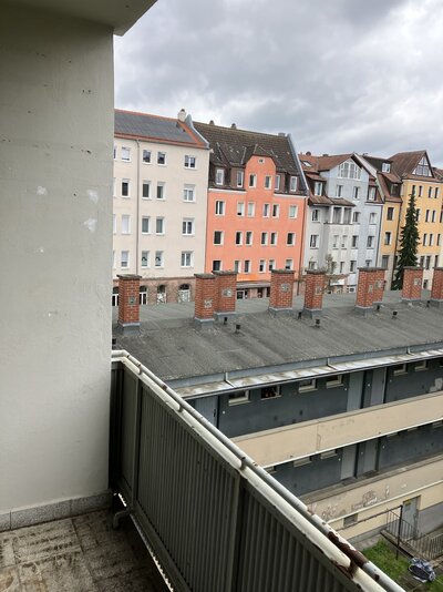 Schöne 2 Zimmerwohnung mit Balkon - Photo 1