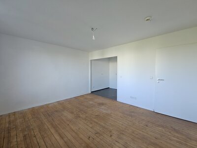 Wohnzimmer mit Blick zur Küche
