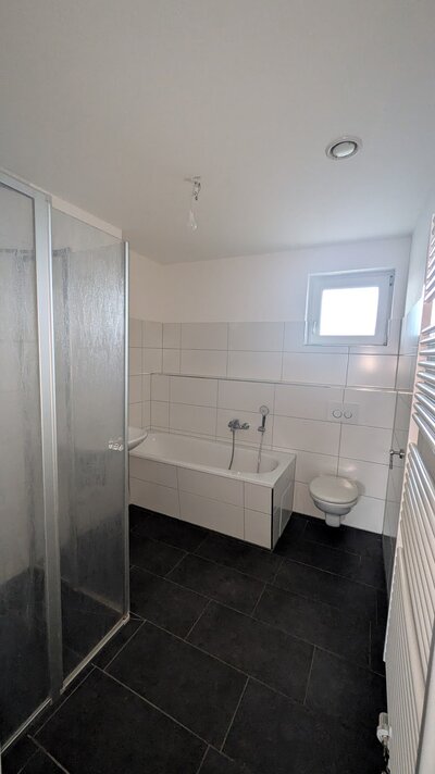 Bad_Mit_Wanne_Ingolst