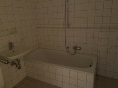 Bad mit Wanne