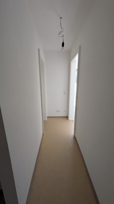 Flur_Schultheissallee_38