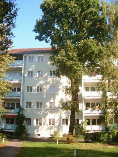 Hell durchflutete 3-Zimmer-Wohnung mit Balkon - Foto 3