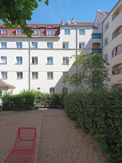 Schöne Zweizimmerwohnung in der Dianastraße- ideal für 2 Personen! - Foto 4