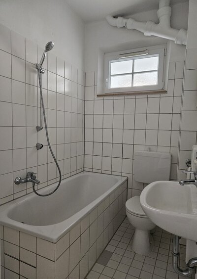 Schöne 2 Zimmer-Wohnung mit Balkon im Norden Nürnbergs - Photo 1