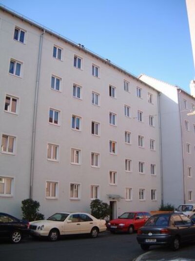 Ideal für Familien - Hell durchflutete 4-Zimmer-Wohnung mit Balkon - Foto 2