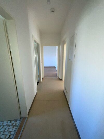 WoAb_-1101550_Vorplatz_Bild1