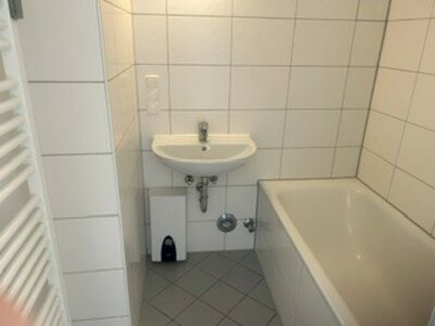 4 Zimmer für Familien in Nürnberg Nord mit Balkon - Photo 2