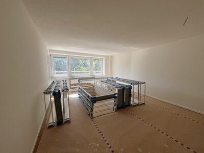 ERSTBEZUG nach Sanierung! - Helle 4-Zimmer-Wohnung mit Balkon - Photo 4