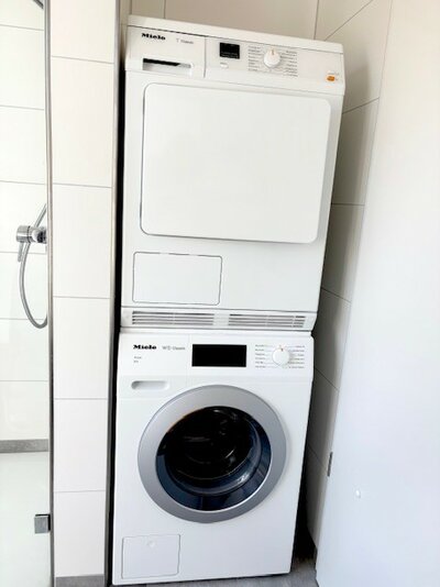 Ansicht Waschmaschine und Trockner