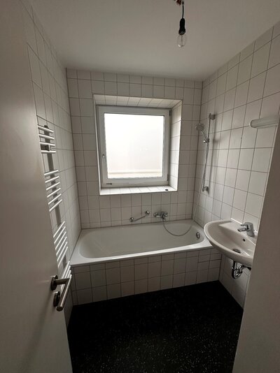 Großzügige 3 Zimmer Wohnung am Dutzendteich ab 15.11.2026!! - Foto 3
