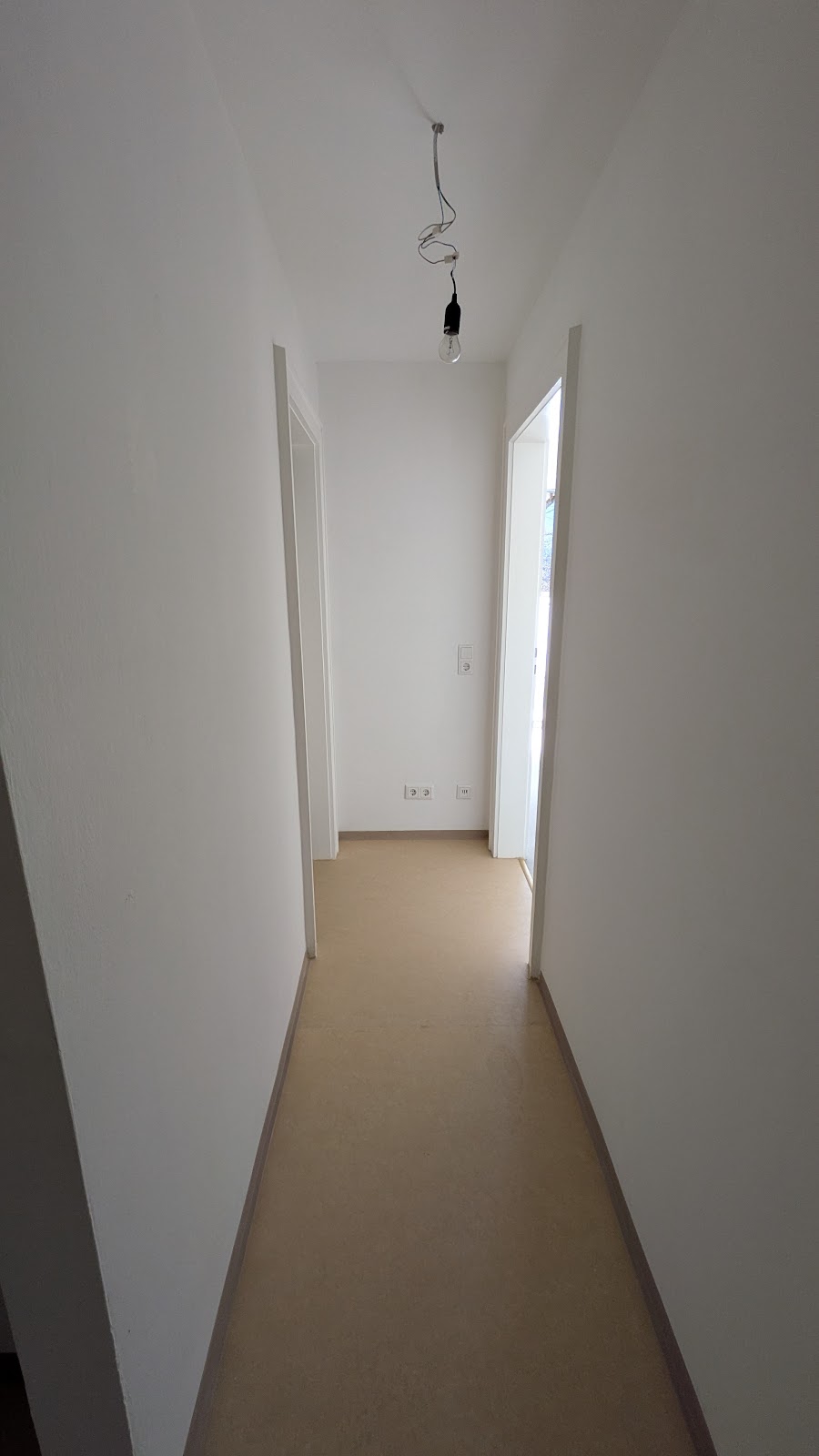 Flur_Schultheissallee_38