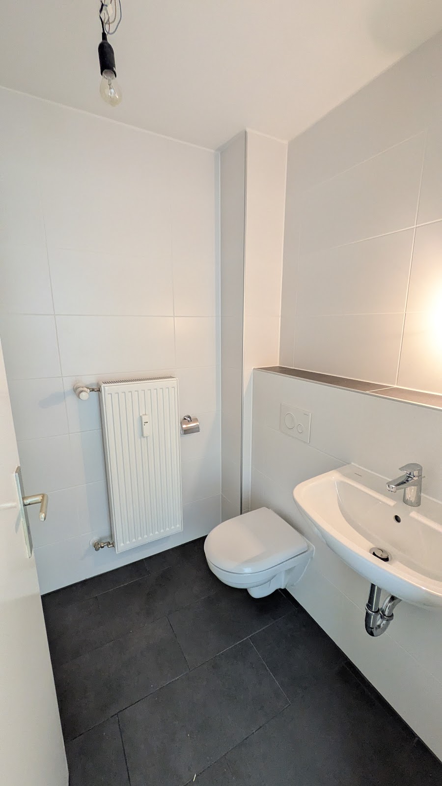 Badezimmer_Schultheißallee_38_5_OG