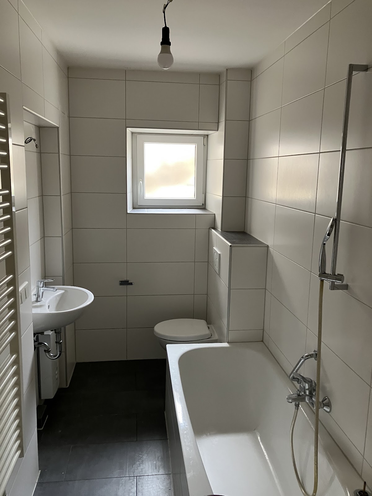Bad mit Fenster