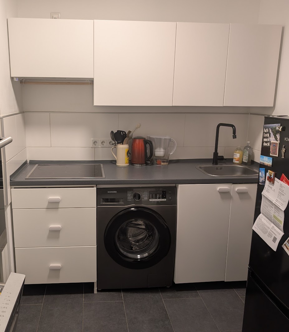 PXL_20260219_190351300